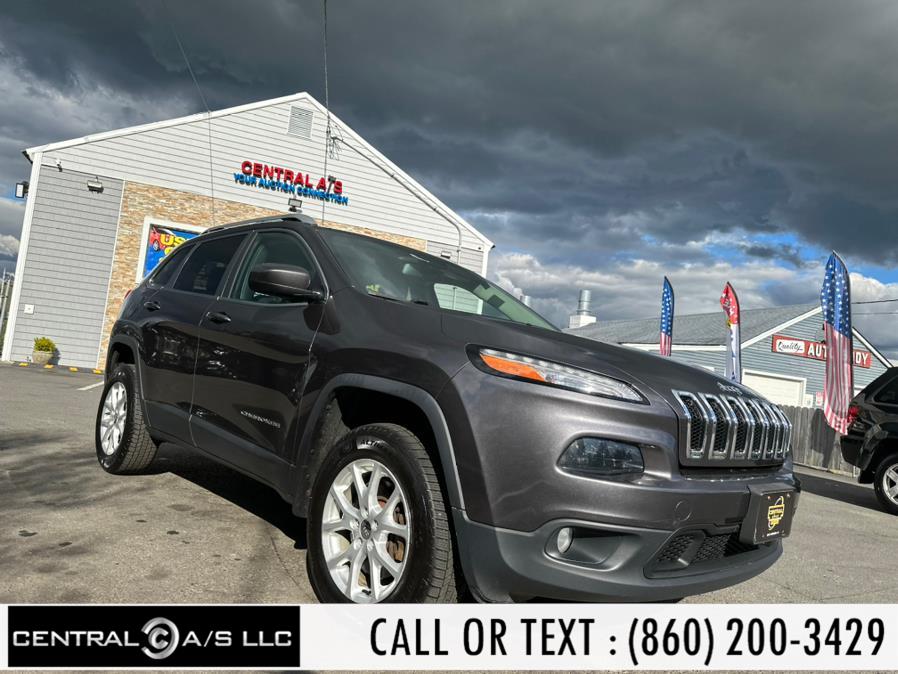 2015 Jeep Cherokee 4WD 4dr Latitude, available for sale in East Windsor, Connecticut | Central A/S LLC. East Windsor, Connecticut
