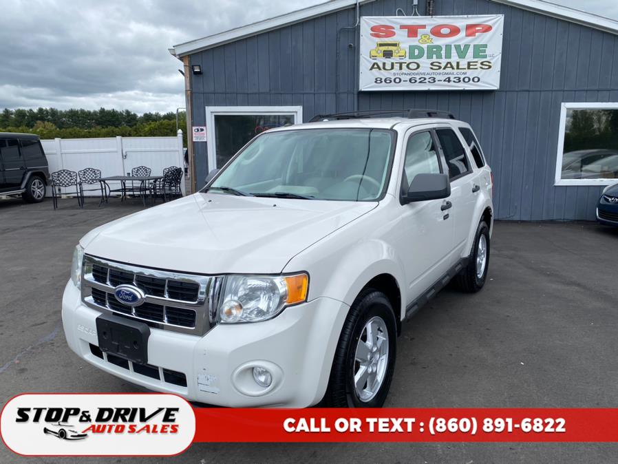 2010 Ford Escape 4WD 4dr XLT, available for sale in East Windsor, Connecticut | Stop & Drive Auto Sales. East Windsor, Connecticut