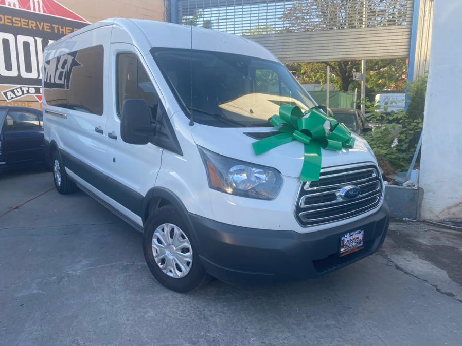 2017 Ford Transit Wagon T-350 148" Med Roof XLT Sliding RH Dr