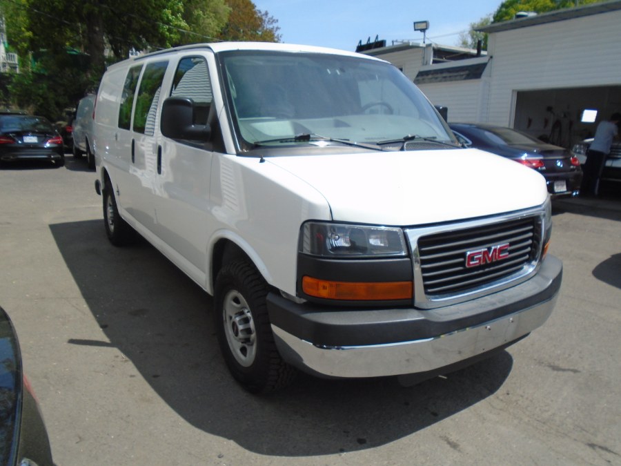 2015 GMC Savana Cargo Van RWD 2500 135", available for sale in Waterbury, Connecticut | Jim Juliani Motors. Waterbury, Connecticut