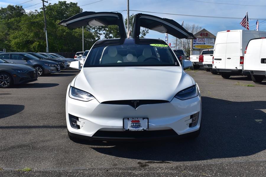 2020 Tesla Model X Long Range's photo