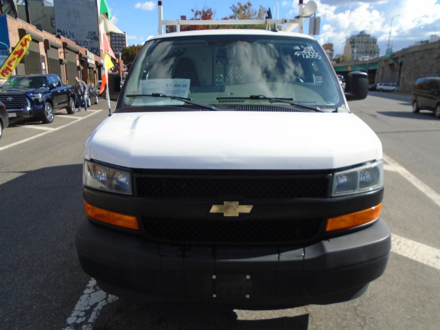2018 Chevrolet Express 2500 Work Van HD's photo