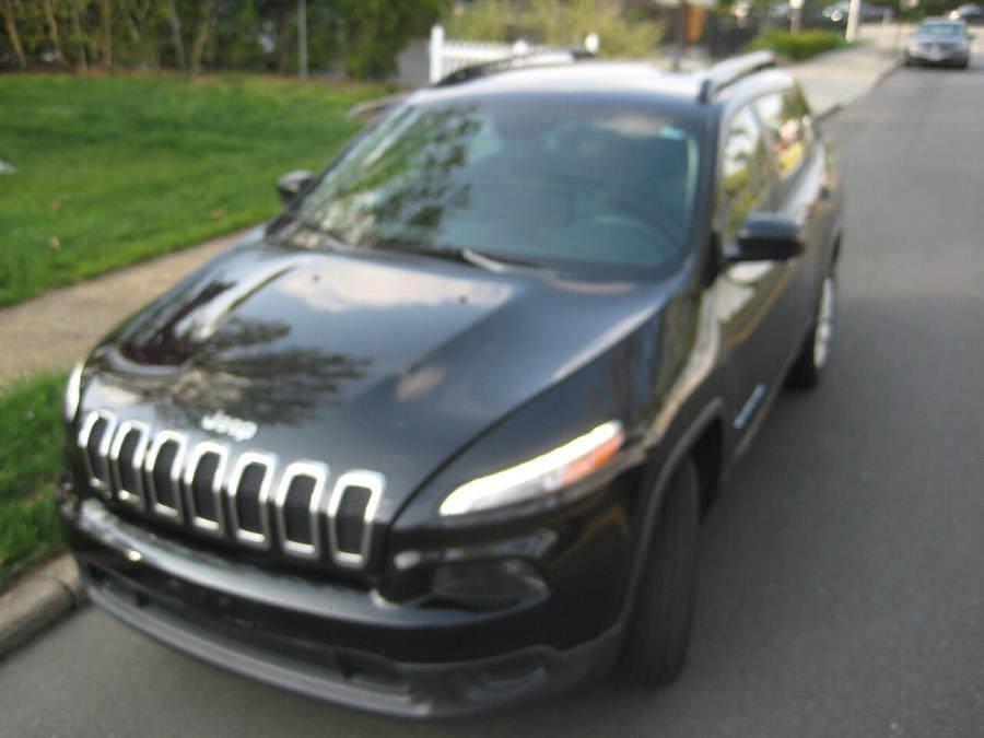 Used 2016 Jeep Cherokee in Massapequa, New York | Rite Choice Auto Inc.. Massapequa, New York