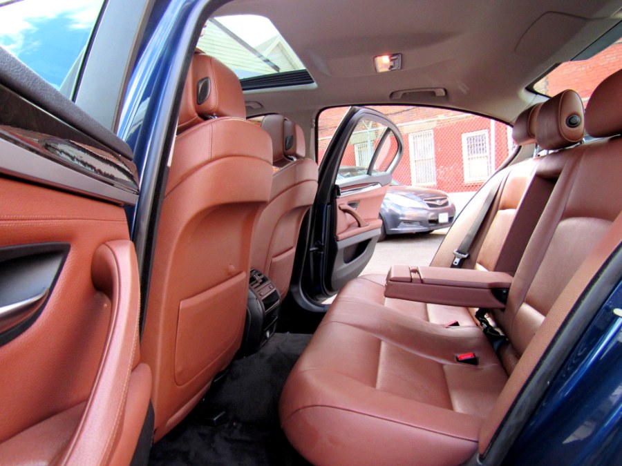 2012 BMW 5 Series 528i - Photo 11