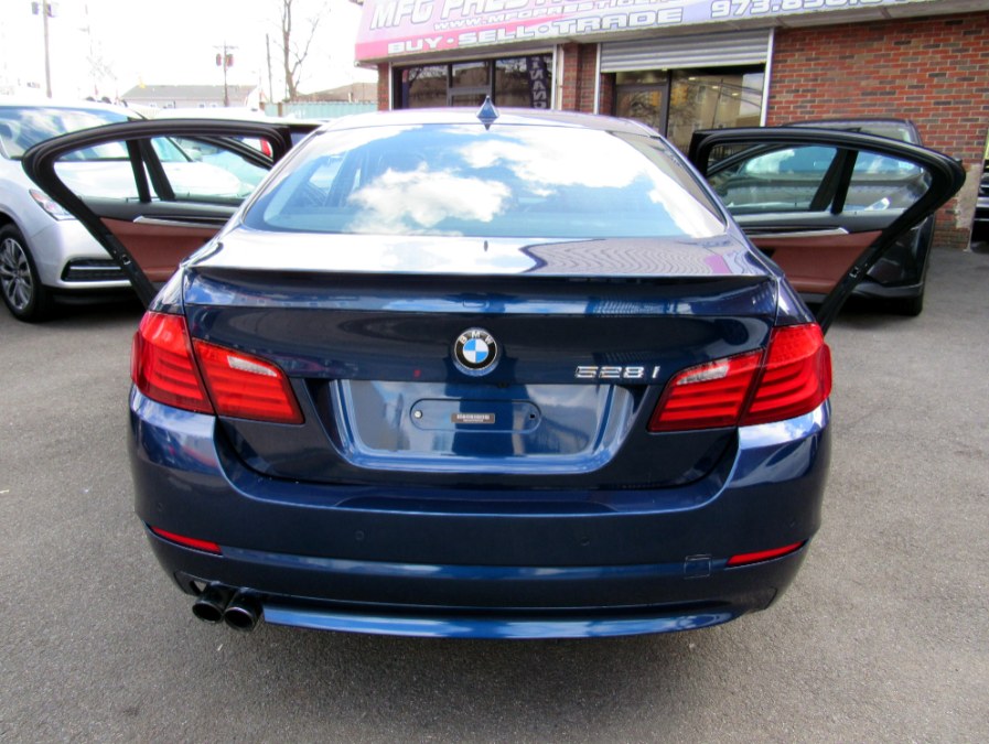 2012 BMW 5 Series 528i - Photo 25