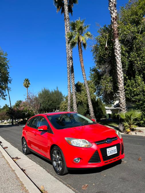 2013 Ford Focus 5 Door Hatch SE's photo