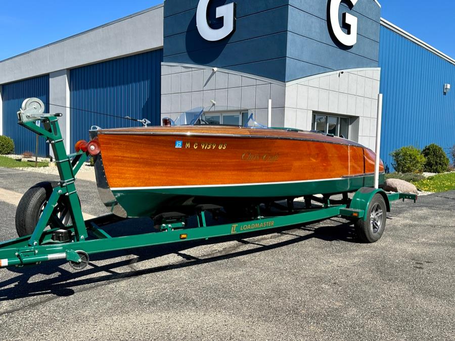 Used 1940 Chris Craft Deluxe Barrel Back in Darien, Wisconsin | Geneva Motor Cars. Darien, Wisconsin
