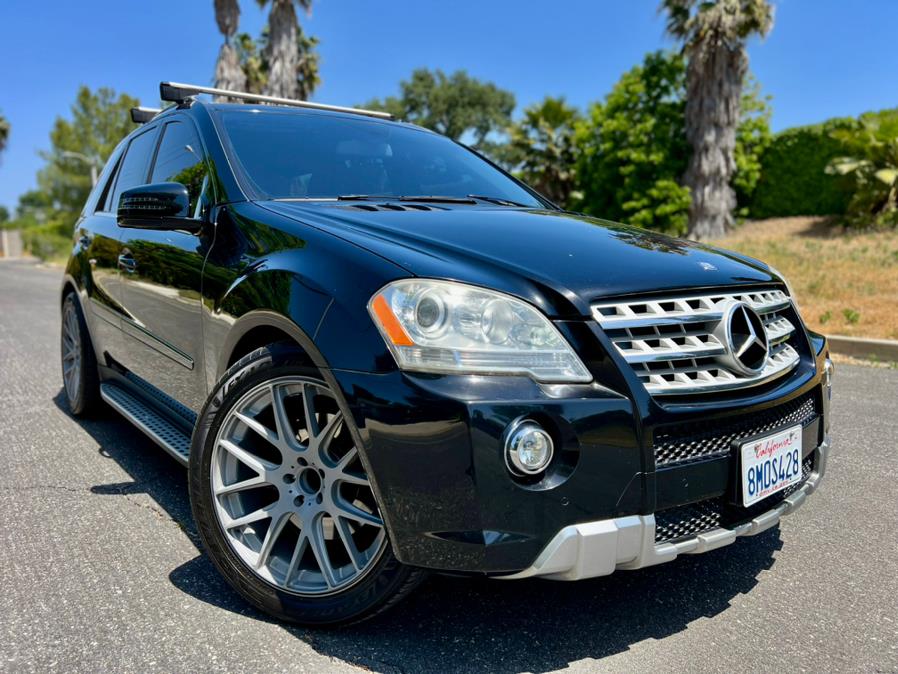 2011 Mercedes-Benz M-Class ML550 4MATIC's photo
