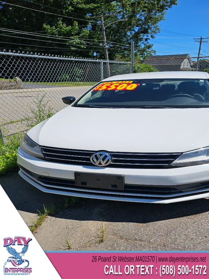Used 2015 Volkswagen Jetta Sedan in Webster, Massachusetts | Day Enterprises. Webster, Massachusetts