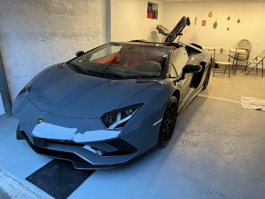 2019 Lamborghini Aventador's photo