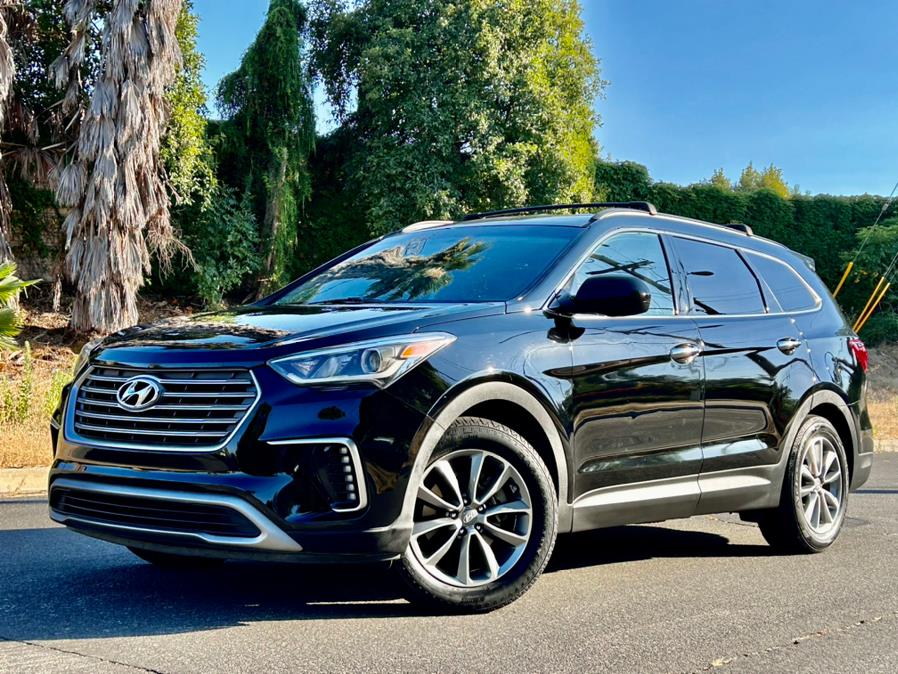 2017 Hyundai Santa Fe SE FWD's photo