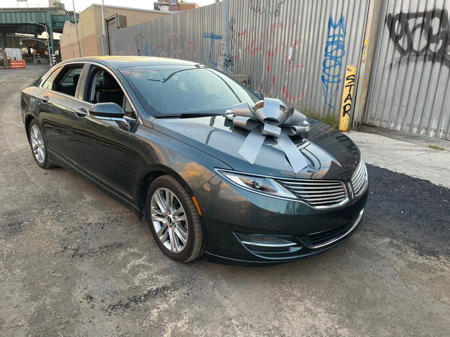 2016 Lincoln MKZ Front Wheel Drive's photo