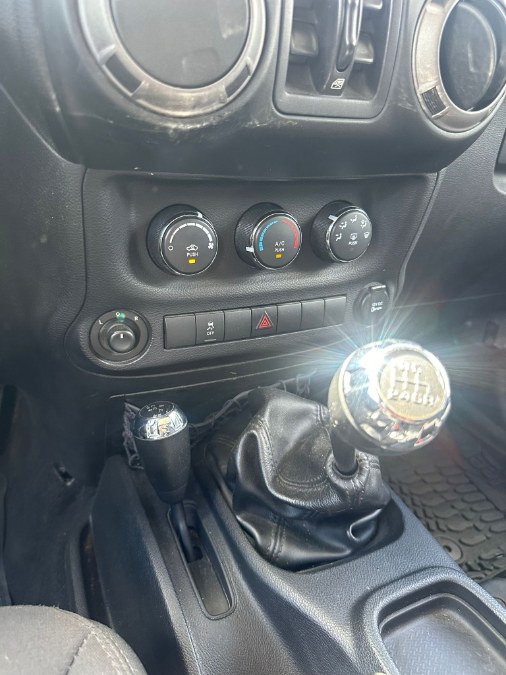 2015 Jeep Wrangler Unlimited Sport - Photo 13