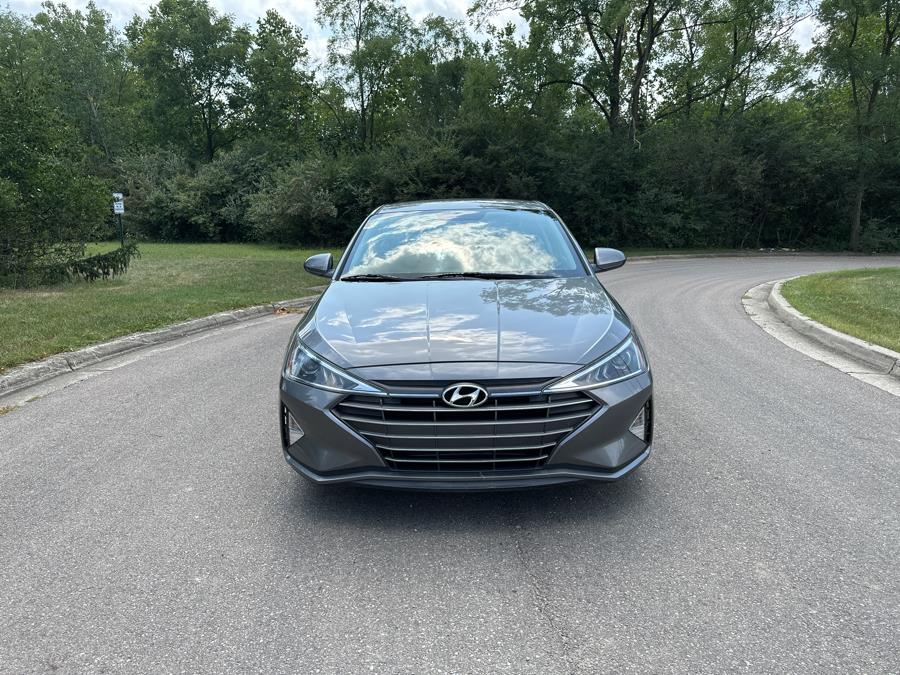 2019 Hyundai Elantra 2.0 SE's photo