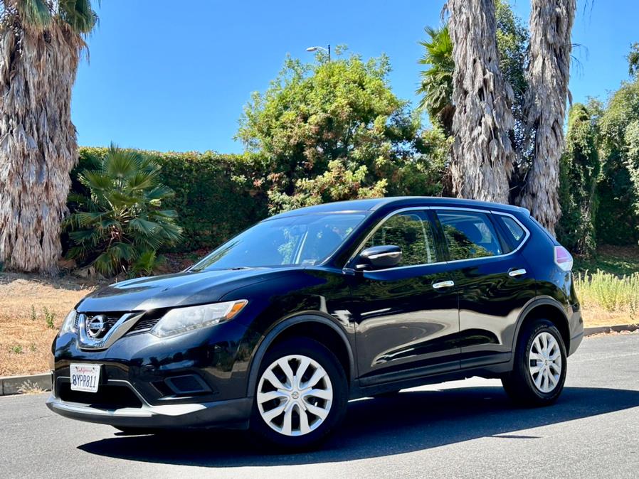2015 Nissan Rogue S FWD's photo