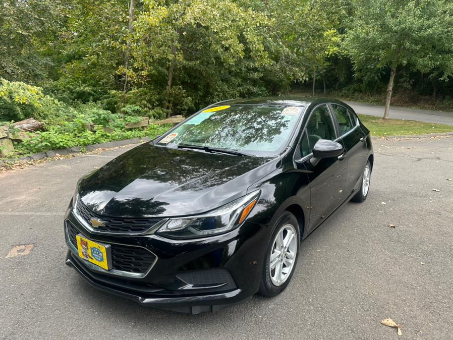 2017 Chevrolet Cruze LT Hatchback Auto's photo