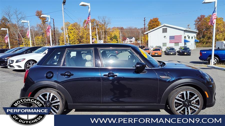 2022 MINI Hardtop Cooper S's photo