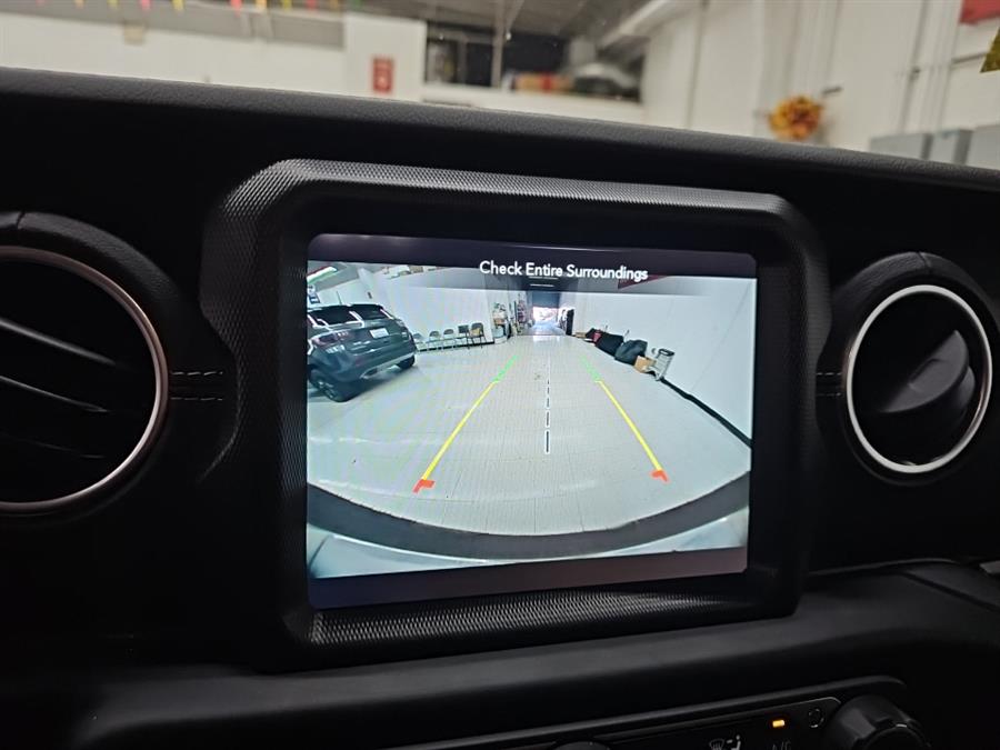 2021 Jeep Wrangler Unlimited Sahara - Photo 25