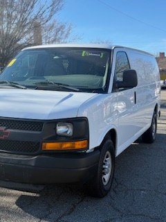2011 Chevrolet Express 2500 Work Van HD's photo