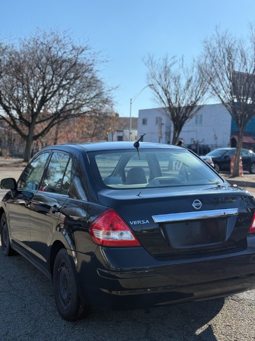 2009 Nissan Versa 1.8 S Auto's photo