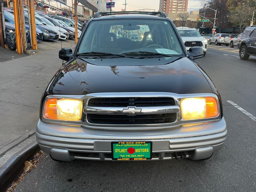 2002 Chevrolet Tracker LT 2WD 4-Door Hardtop's photo