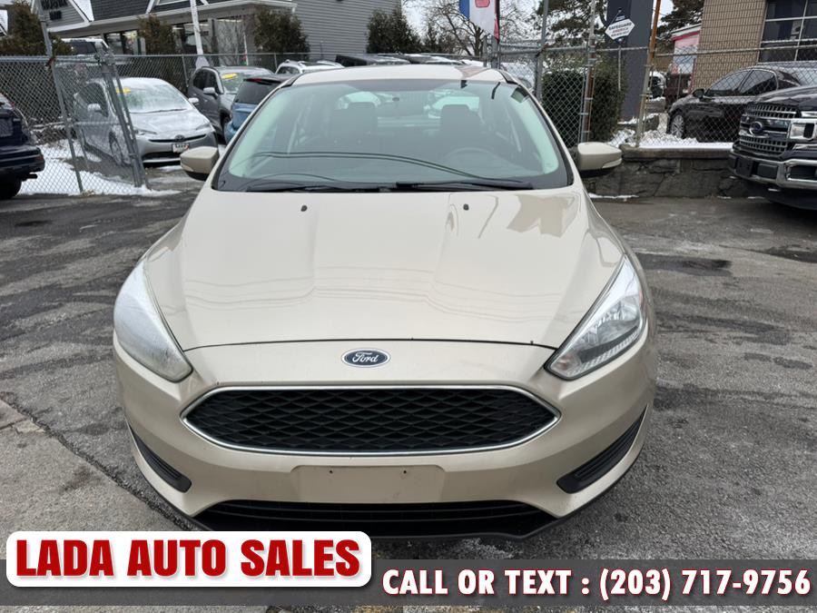 2018 Ford Focus Sedan SE's photo