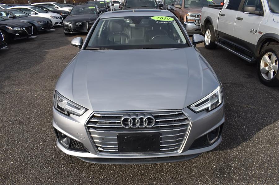 2019 Audi A4 2.0T quattro S tronic Premium Plus's photo