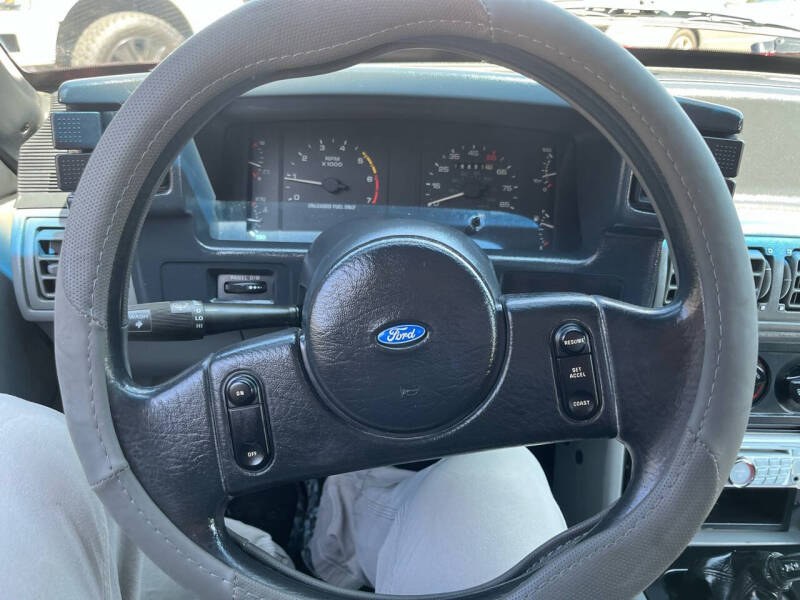 1989 Ford Mustang - Photo 20