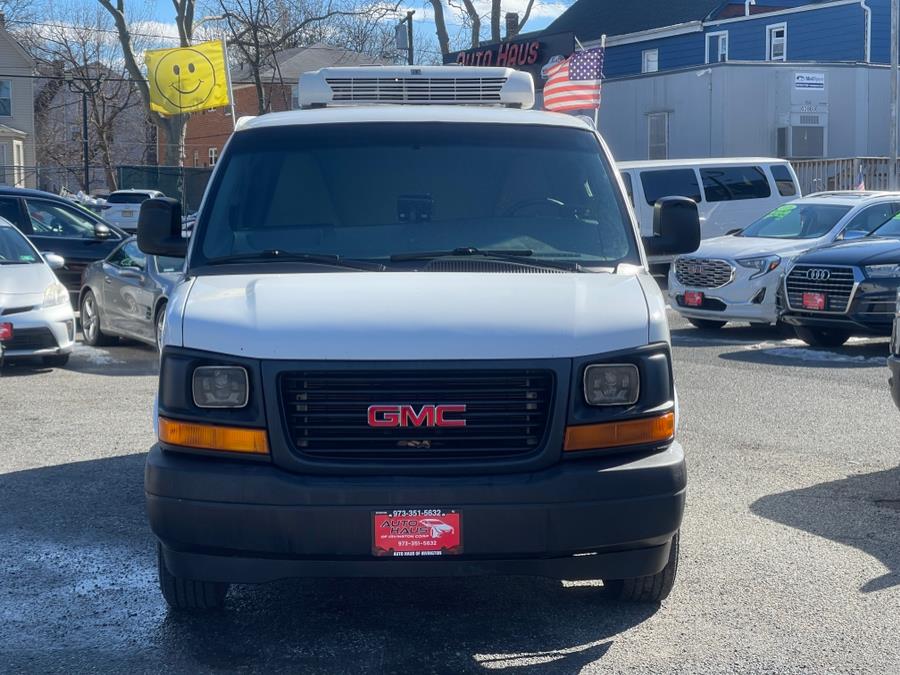 2017 GMC Savana 3500 Ext WB's photo