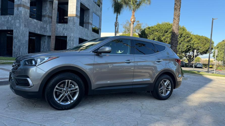 2017 Hyundai Santa Fe Sport's photo