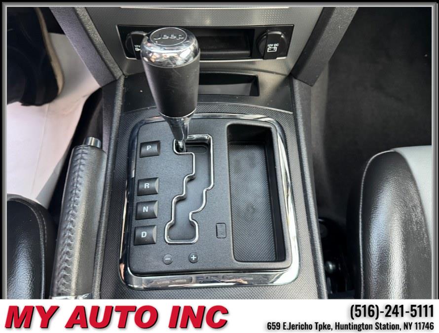 2010 Jeep Grand Cherokee Laredo - Photo 19