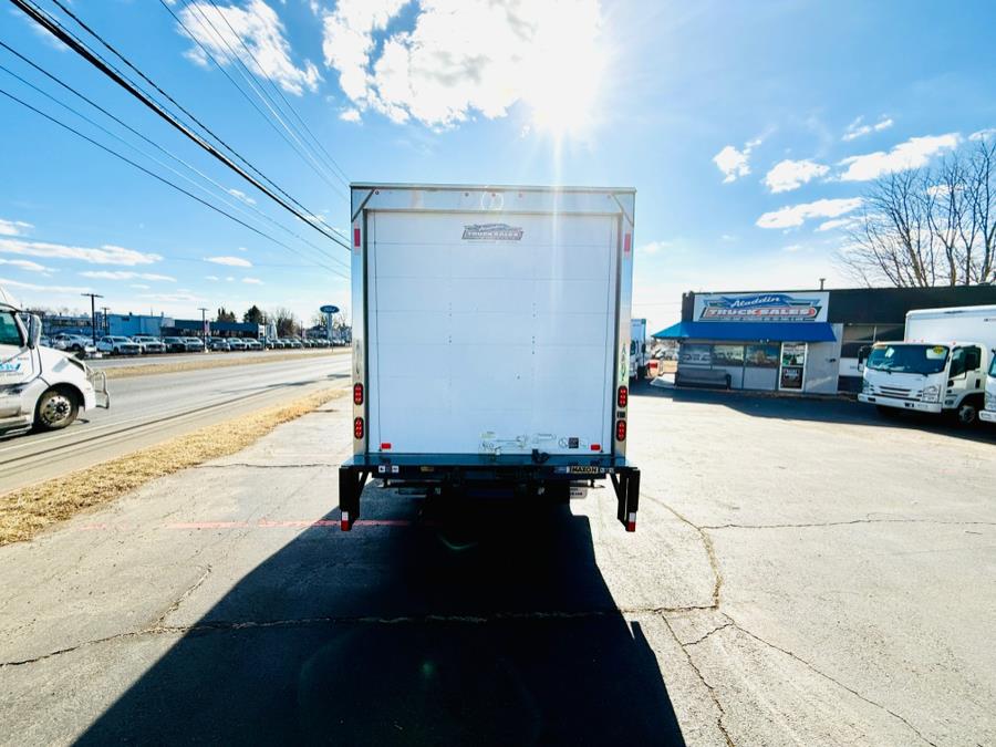 2022 Isuzu NPR HD - Photo 6