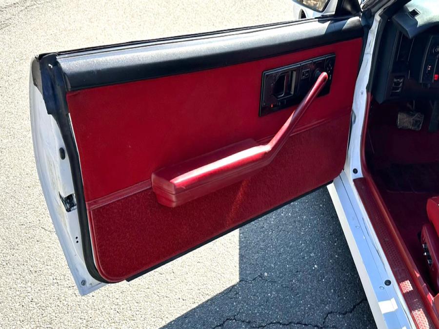 1987 Chevrolet Camaro - Photo 18