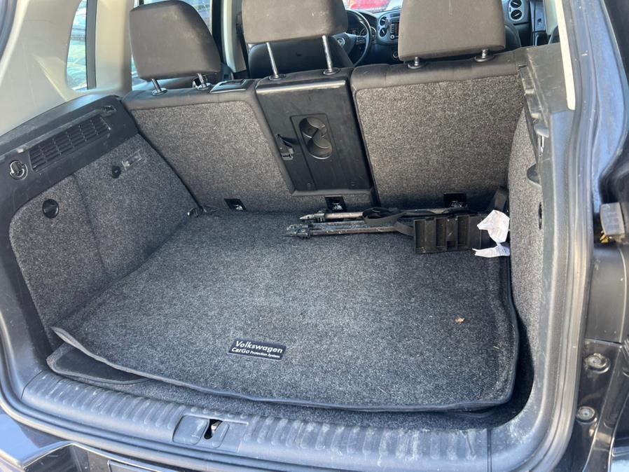 2015 Volkswagen Tiguan S - Photo 10