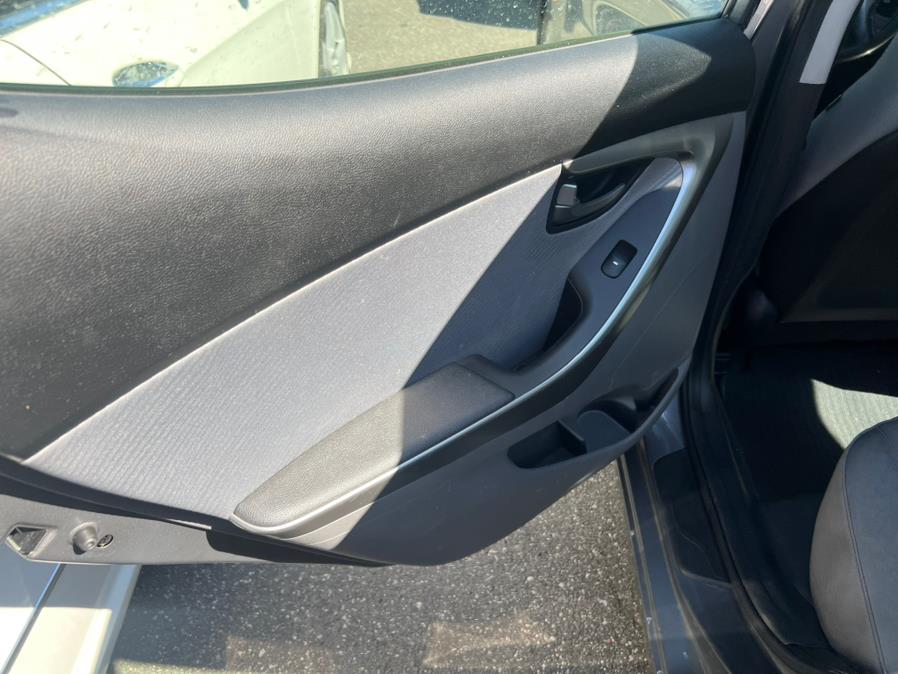 2013 Hyundai Elantra GLS - Photo 9