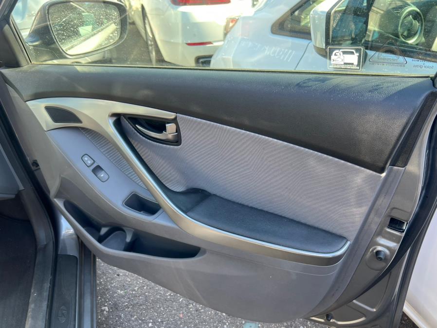 2013 Hyundai Elantra GLS - Photo 13