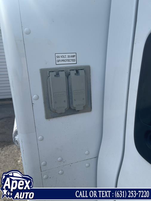 2009 GMC Savana - Photo 9