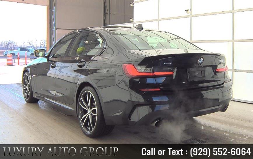 2019 BMW 3 Series 330i xDrive Sedan's photo