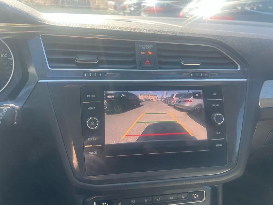 2020 Volkswagen Tiguan SE - Photo 12