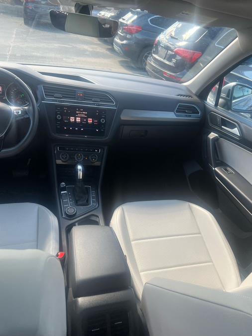 2020 Volkswagen Tiguan SE - Photo 7
