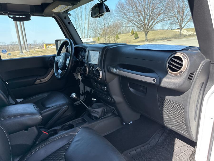 2016 Jeep Wrangler Unlimited 75th Anniversary Edition - Photo 16