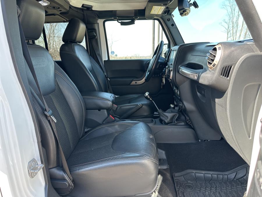 2016 Jeep Wrangler Unlimited 75th Anniversary Edition - Photo 17