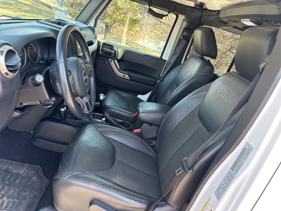 2016 Jeep Wrangler Unlimited 75th Anniversary Edition - Photo 15