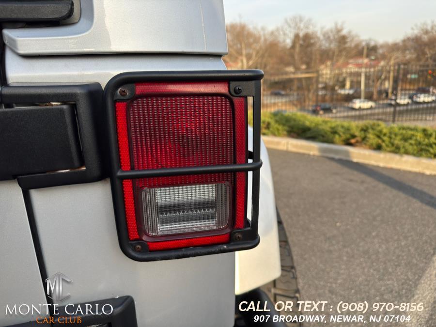 2012 Jeep Wrangler Unlimited Sahara - Photo 61