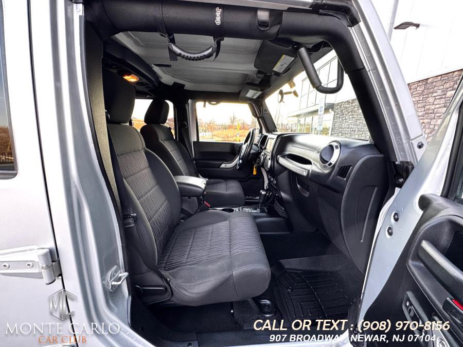 2012 Jeep Wrangler Unlimited Sahara - Photo 27