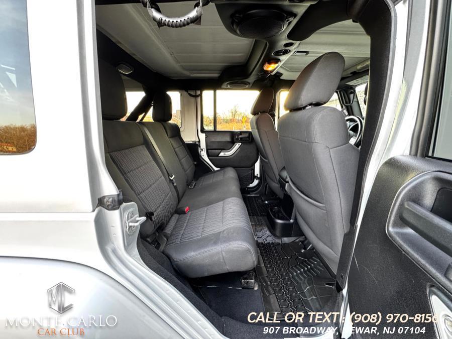 2012 Jeep Wrangler Unlimited Sahara - Photo 29