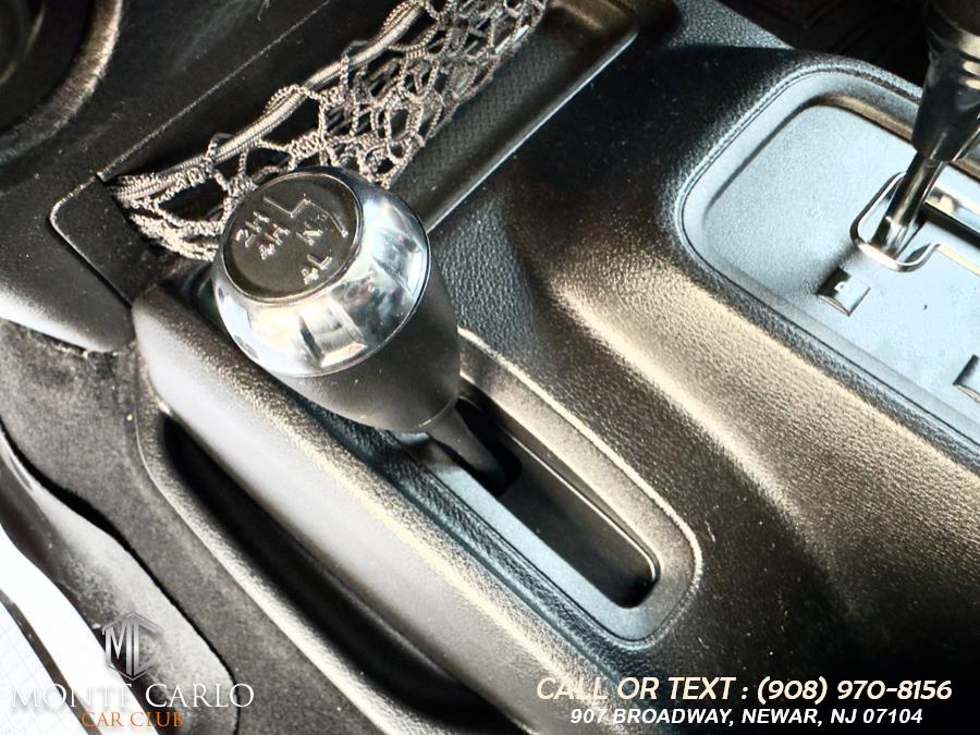 2012 Jeep Wrangler Unlimited Sahara - Photo 42