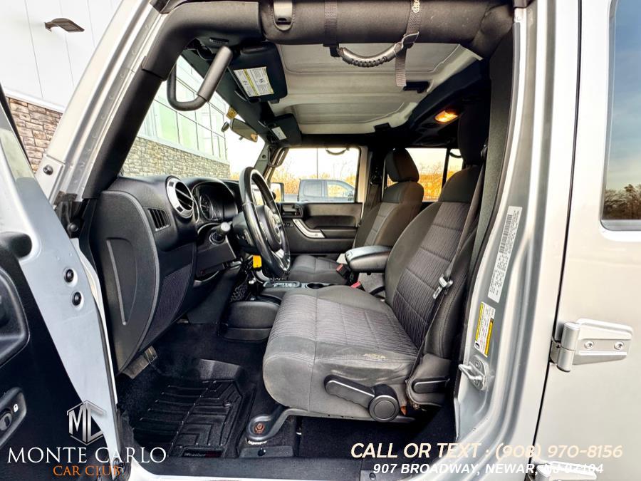 2012 Jeep Wrangler Unlimited Sahara - Photo 24