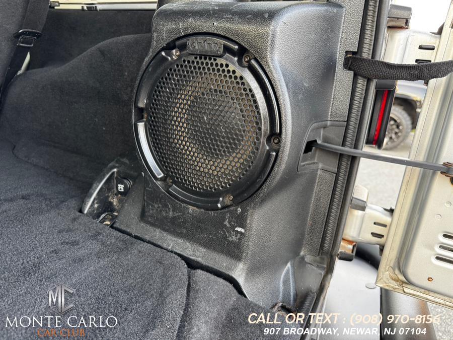 2012 Jeep Wrangler Unlimited Sahara - Photo 33