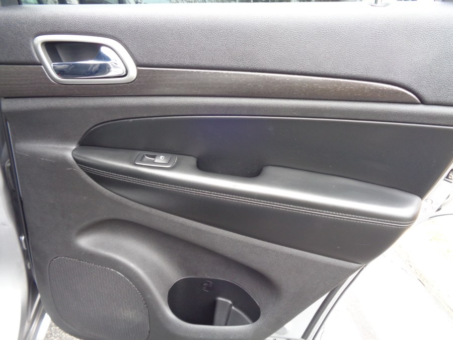 2018 Jeep Grand Cherokee Altitude - Photo 21